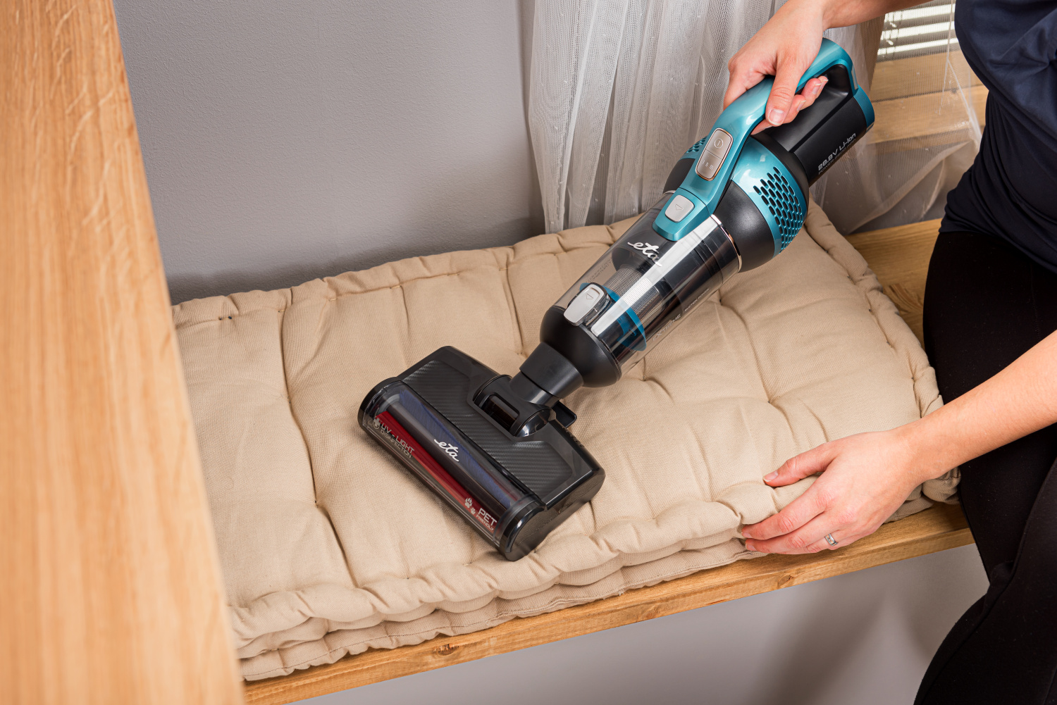 Акумуляторний пилосос ETA Magic Aqua Plus 7236 90000